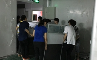 클린룸과 사무실 구역의 건설을 개선했습니다.